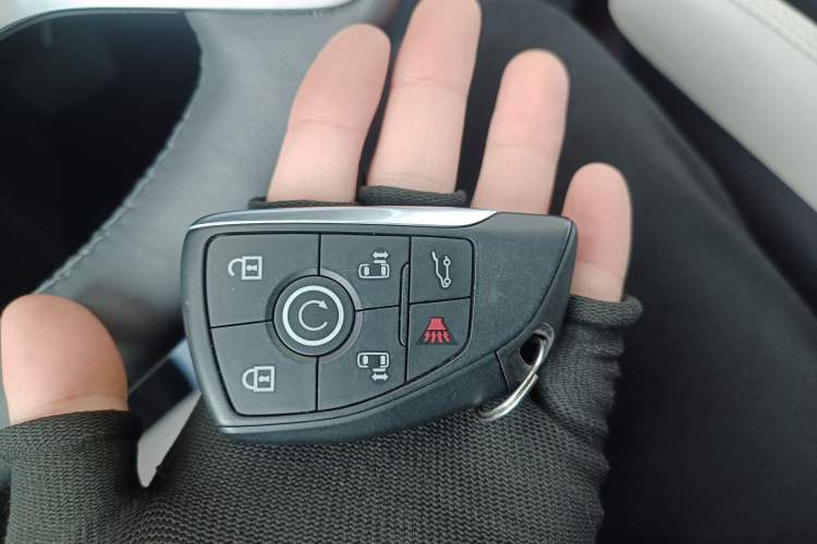 Used Buick GL8 2025 Lu Zun Deluxe Edition Vehicle Key