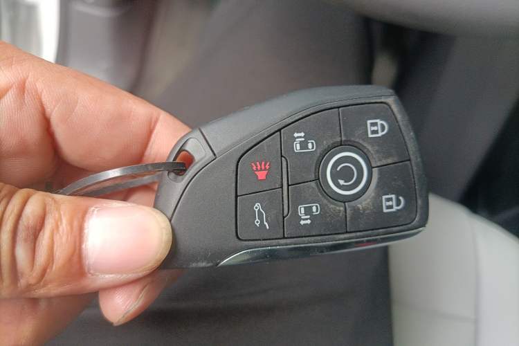 Used Buick GL8 2025 Lu Zun Deluxe Edition Vehicle Key