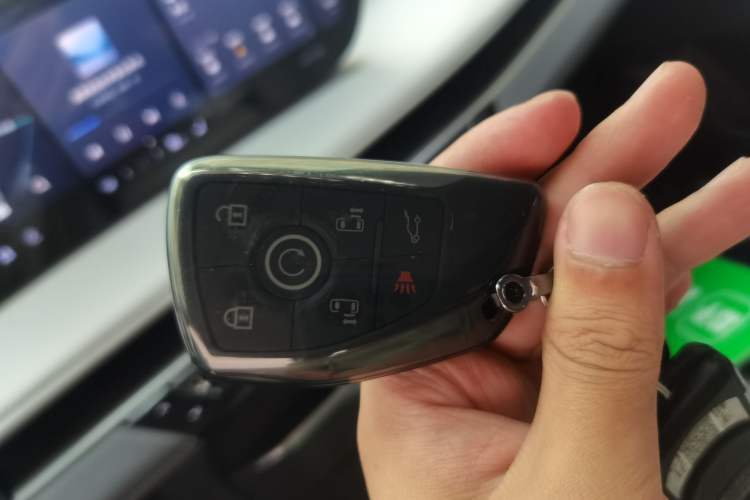 Used Buick GL8 2025 Lu Zun Deluxe Edition Vehicle Key