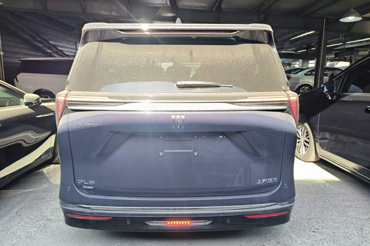Used Buick GL8 2026 Model Lu Zun Luxury Edition Exterior 4
