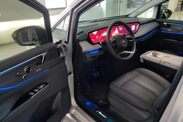Used Buick GL8 2026 Model Lu Zun Smart Enjoyment Edition Driver Seat