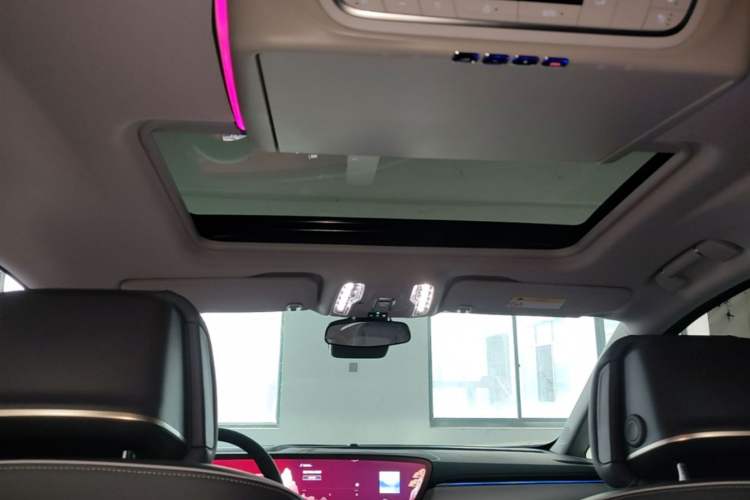 Used Buick GL8 2026 Model Lu Zun Smart Enjoyment Edition Headliner