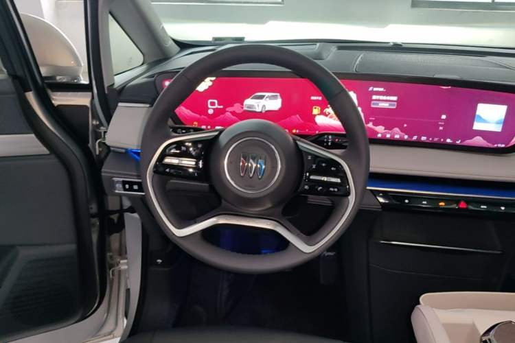 Used Buick GL8 2026 Model Lu Zun Smart Enjoyment Edition Steering Wheel