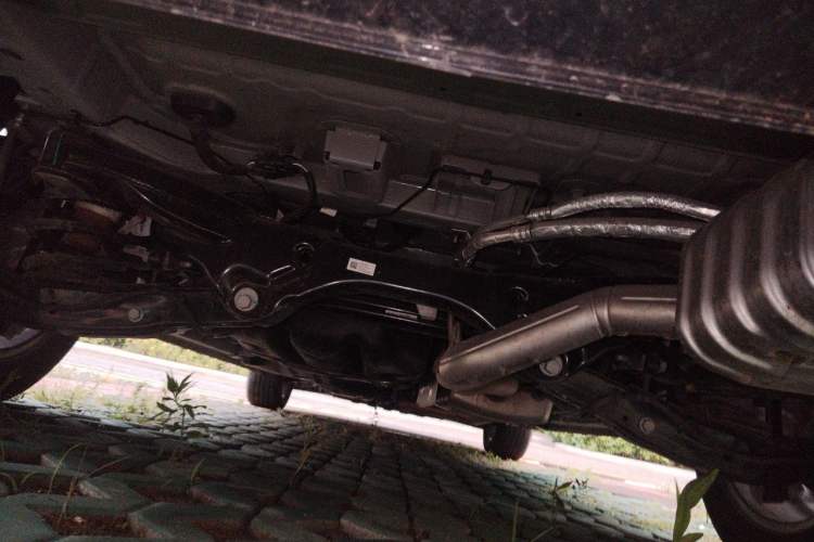 Used Buick GL8 2026 Model Lu Zun Prestige Edition Chassis Rear
