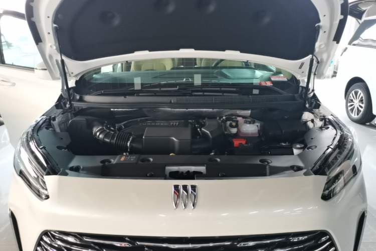 Used Buick GL8 2026 Model Land Rover Business Class Comfort DG Edition Engine Bay