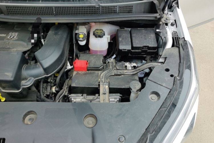 Used Buick GL8 2026 Model Lu Zun Smart Enjoyment Edition Engine Bay Left