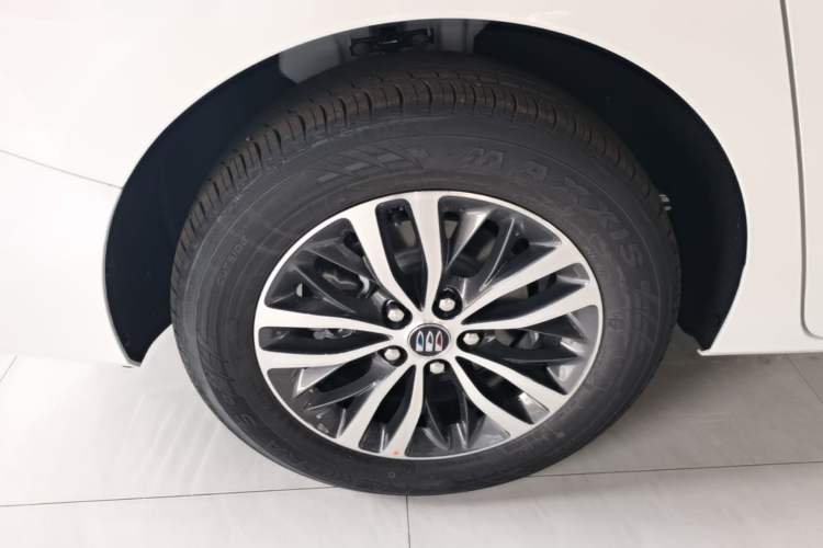 Used Buick GL8 2026 Model Land Rover Business Class Comfort DG Edition Exterior 5