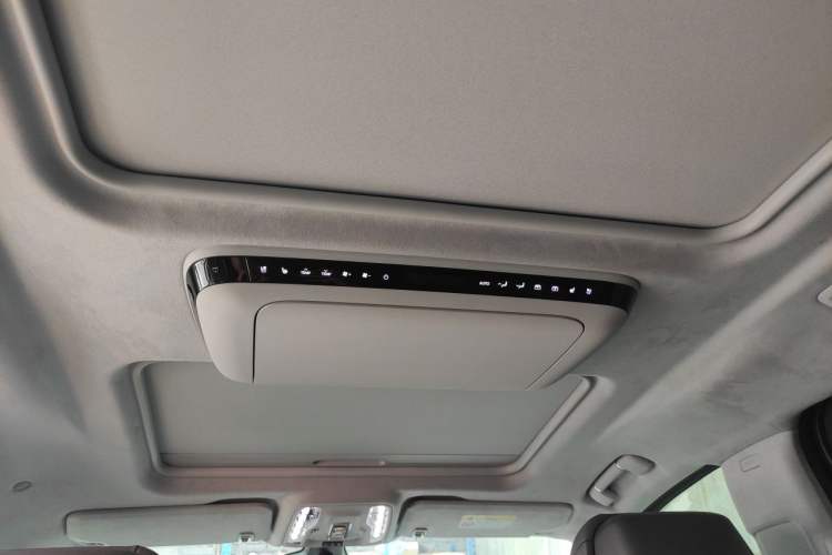 Used Buick GL8 2026 Model Lu Zun Prestige Edition Headliner