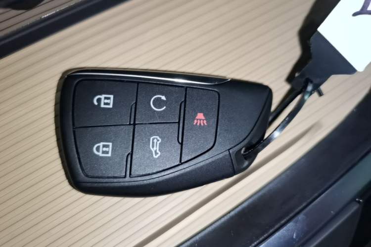 Used Buick GL8 2026 Model Land Rover Business Class Comfort DG Edition Interior 1