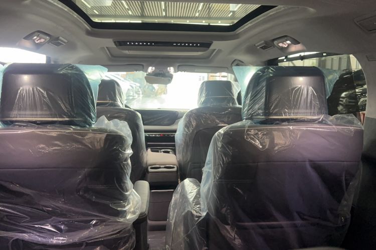 Used Buick GL8 2026 Model Lu Zun Prestige Edition Interior 5
