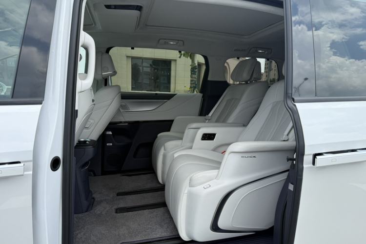 Used Buick GL8 2026 Model Lu Zun Luxury Edition Interior 5