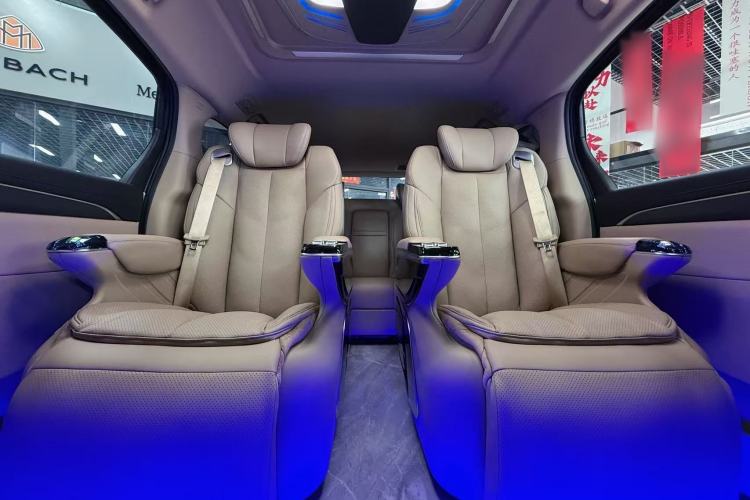 Used Buick GL8 2026 Model Land Rover Business Class Comfort DG Edition Interior 7