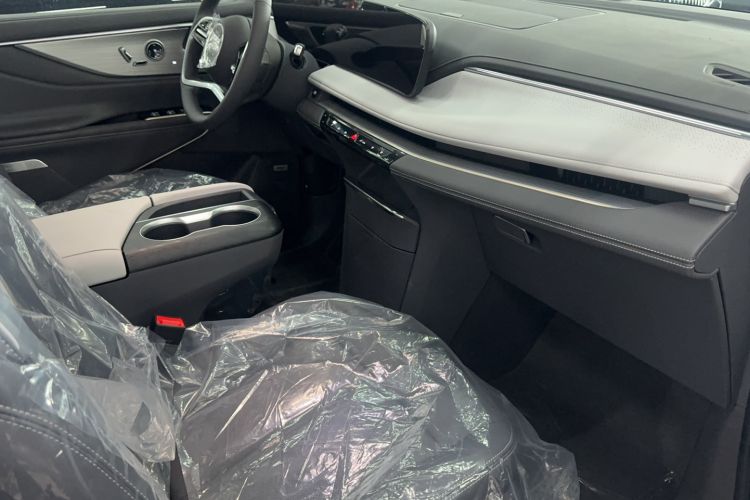 Used Buick GL8 2026 Model Lu Zun Prestige Edition Interior 7