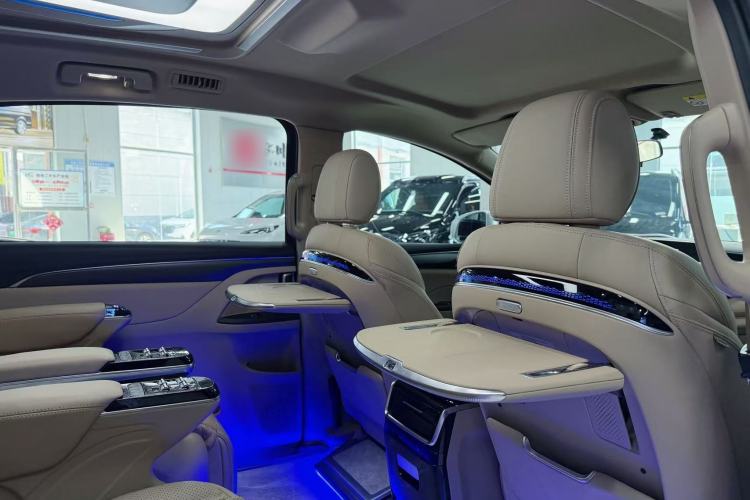 Used Buick GL8 2026 Model Land Rover Business Class Comfort DG Edition Interior 8