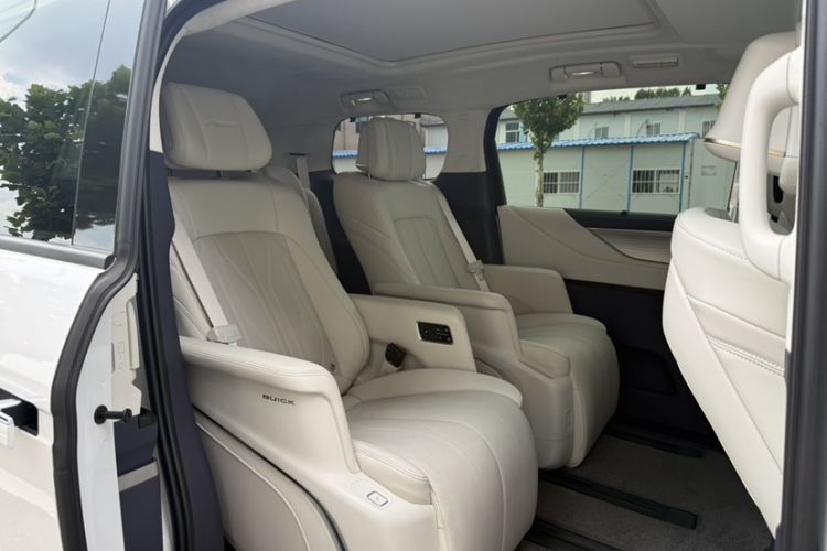 Used Buick GL8 2026 Model Lu Zun Luxury Edition Interior 8