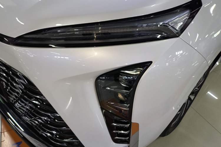 Used Buick GL8 2026 Model Lu Zun Luxury Edition Left Front Headlight