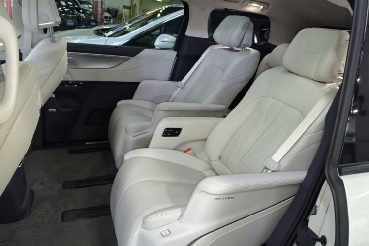 Used Buick GL8 2026 Model Lu Zun Luxury Edition Left Rear Seat