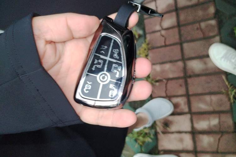 Used Buick GL8 2026 Model Lu Zun Prestige Edition Vehicle Key