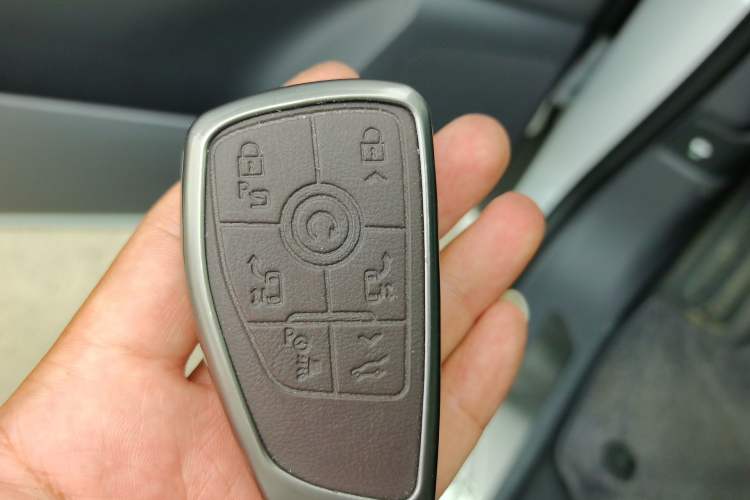 Used Buick GL8 2026 Model Lu Zun Smart Enjoyment Edition Vehicle Key