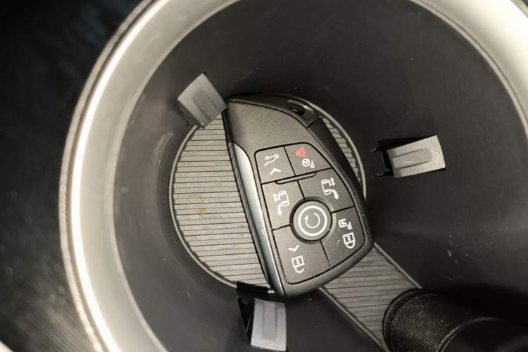Used Buick GL8 2026 Model Lu Zun Luxury Edition Vehicle Key