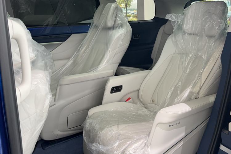 Used Buick GL8 New Energy 2024 Lu Zun Luxury Edition 7-Seater Interior 1