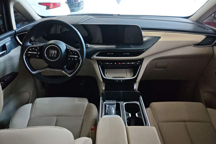 Used Buick GL8 New Energy 2025 Lu Shang Luxury Edition 7-Seater Interior 2