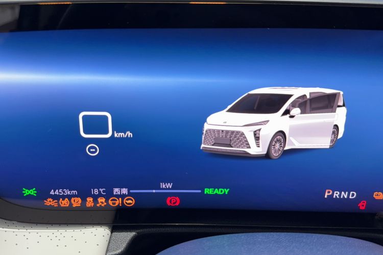 Used Buick GL8 New Energy 2024 Lu Zun Luxury Edition 7-Seater Odometer Close Up