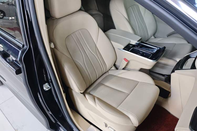 Used Buick GL8 New Energy 2025 Lu Shang Luxury Edition 7-Seater Right Front Seat