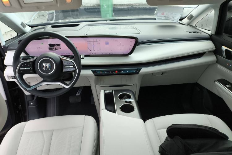 Used Buick GL8 New Energy 2024 Lu Zun Luxury Edition 7-Seater Center Console