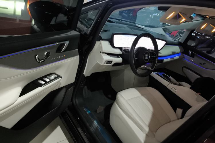 Used Buick GL8 New Energy 2024 Lu Zun Luxury Edition 7-Seater Driver Seat