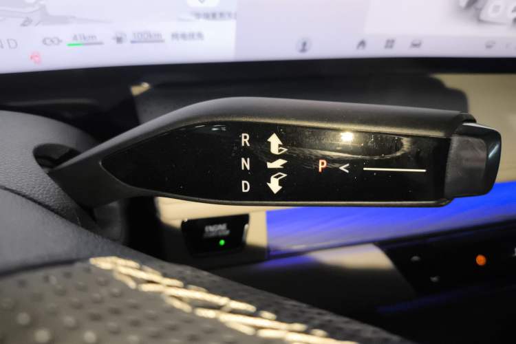 Used Buick GL8 New Energy 2024 Lu Zun Luxury Edition 7-Seater Gear Lever