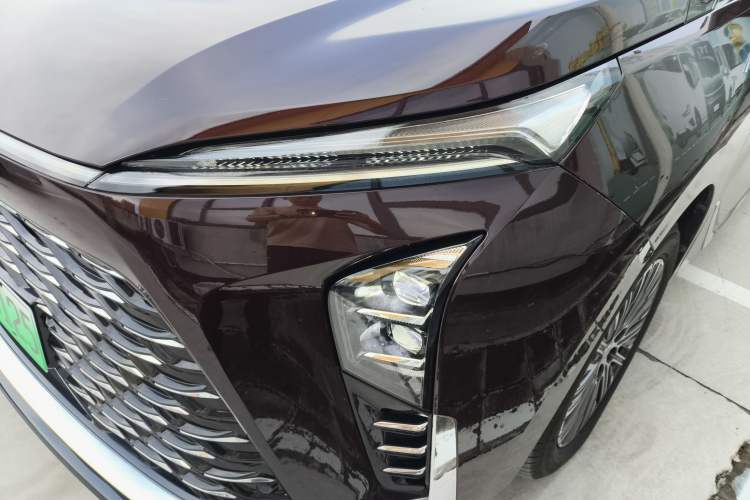 Used Buick GL8 New Energy 2024 Lu Zun Luxury Edition 7-Seater Left Front Headlight