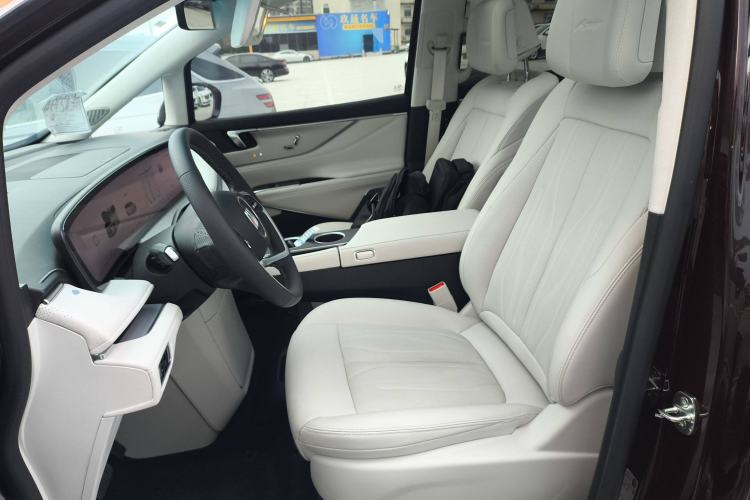 Used Buick GL8 New Energy 2024 Lu Zun Luxury Edition 7-Seater Left Front Seat