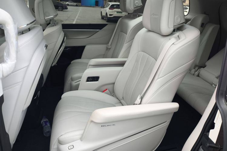 Used Buick GL8 New Energy 2024 Lu Zun Luxury Edition 7-Seater Left Rear Seat
