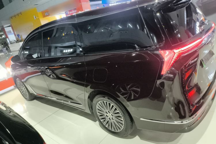 Used Buick GL8 New Energy 2024 Lu Zun Luxury Edition 7-Seater Left Side