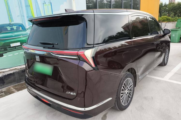 Used Buick GL8 New Energy 2024 Lu Zun Luxury Edition 7-Seater Rear Right 45 Deg