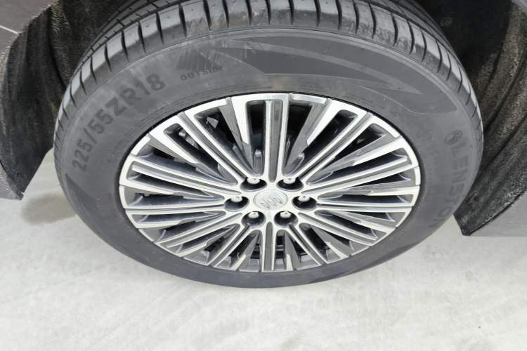 Used Buick GL8 New Energy 2024 Lu Zun Luxury Edition 7-Seater Right Rear Wheel Hub