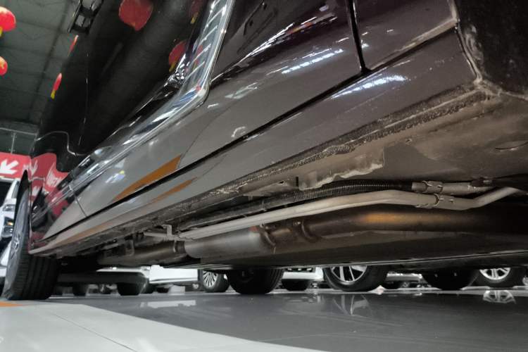 Used Buick GL8 New Energy 2024 Lu Zun Luxury Edition 7-Seater Right Side Sill