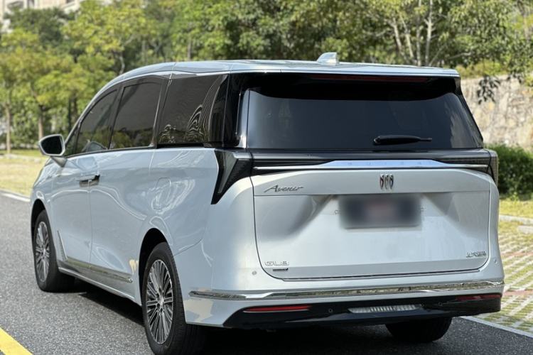 Used Buick GL8 New Energy 2024 Lu Zun Smart Edition 7-Seater Exterior 2