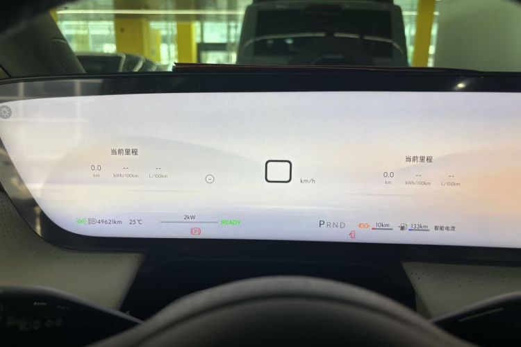 Used Buick GL8 New Energy 2024 Lu Zun Smart Edition 7-Seater Odometer Close Up