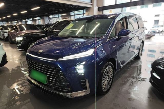 Ojetý Buick GL8 New Energy 2024 Lu Zun Luxury Edition 6-Seater