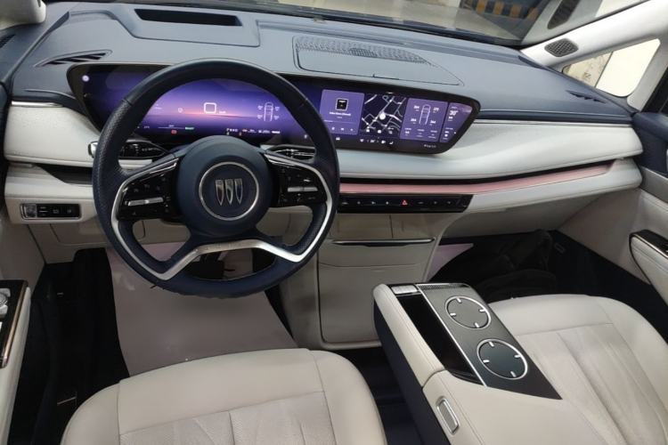 Used Buick GL8 New Energy 2024 Lu Zun Luxury Edition 6-Seater Center Console