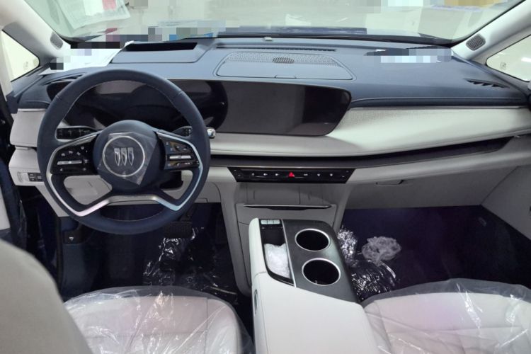 Used Buick GL8 New Energy 2024 Lu Zun Luxury Edition 7-Seater Center Console