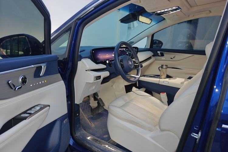 Used Buick GL8 New Energy 2024 Lu Zun Luxury Edition 7-Seater Driver Seat