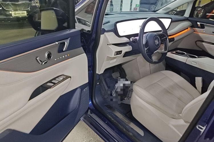 Used Buick GL8 New Energy 2024 Lu Zun Luxury Edition 6-Seater Driver Seat