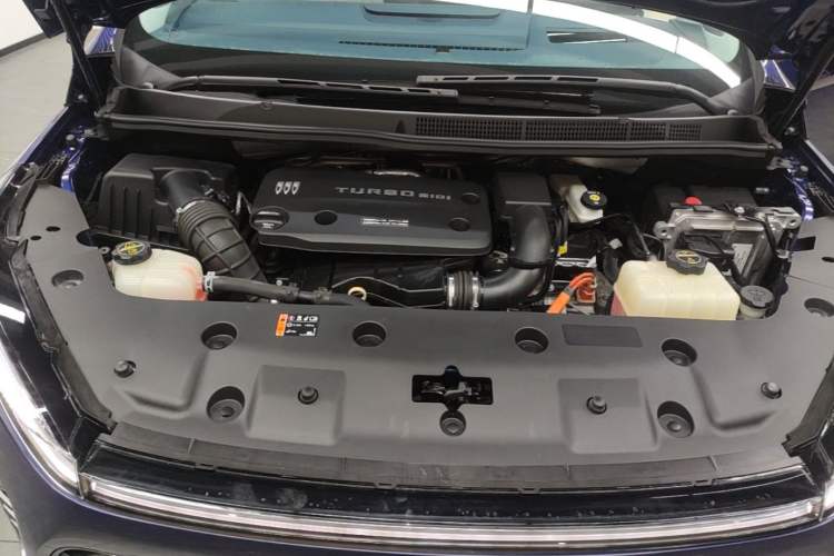 Used Buick GL8 New Energy 2024 Lu Zun Luxury Edition 6-Seater Engine Bay
