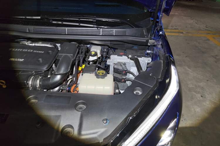 Used Buick GL8 New Energy 2024 Lu Zun Luxury Edition 6-Seater Engine Bay Left