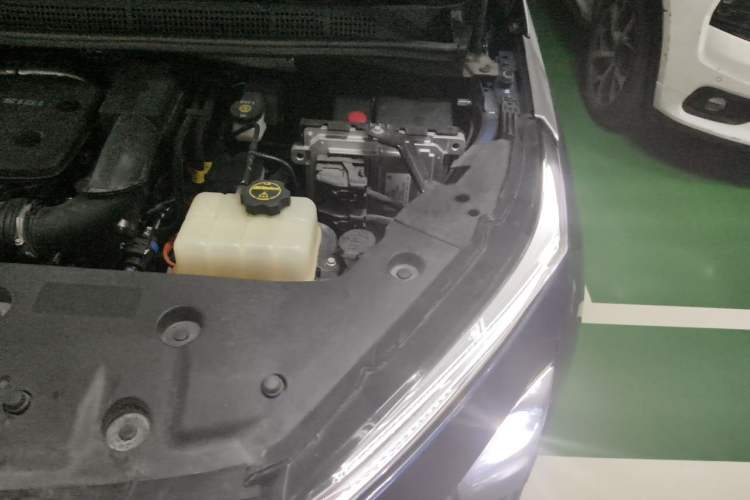 Used Buick GL8 New Energy 2024 Lu Zun Luxury Edition 7-Seater Engine Bay Left