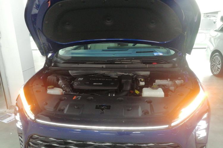 Used Buick GL8 New Energy 2024 Lu Zun Luxury Edition 7-Seater Engine Bay