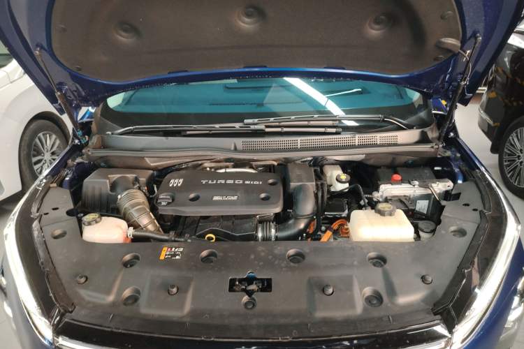 Used Buick GL8 New Energy 2024 Lu Zun Luxury Edition 7-Seater Engine Bay